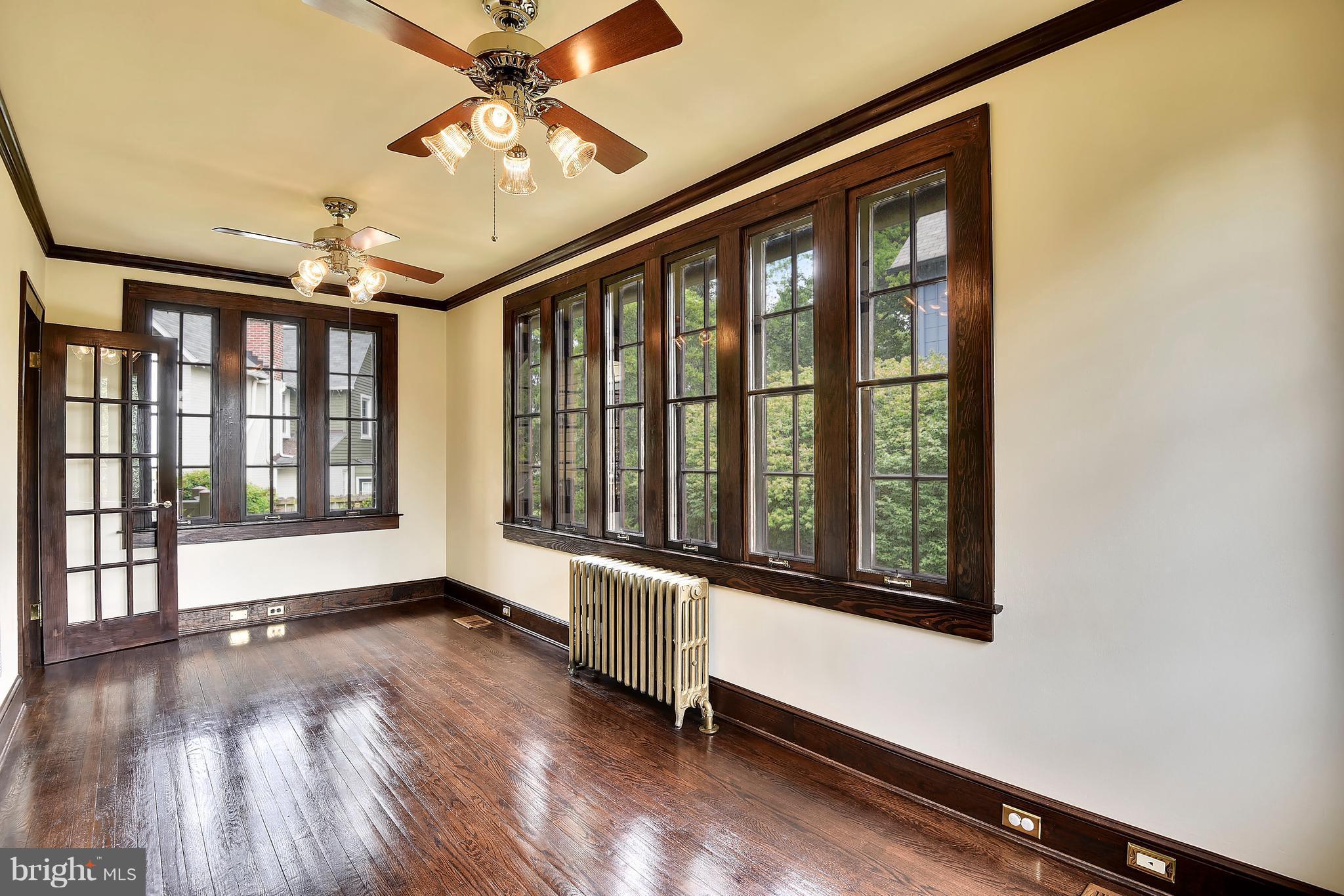 611 Pershing Drive Silver Spring, MD 20910 - Photo 16 of 29 Interior (General)