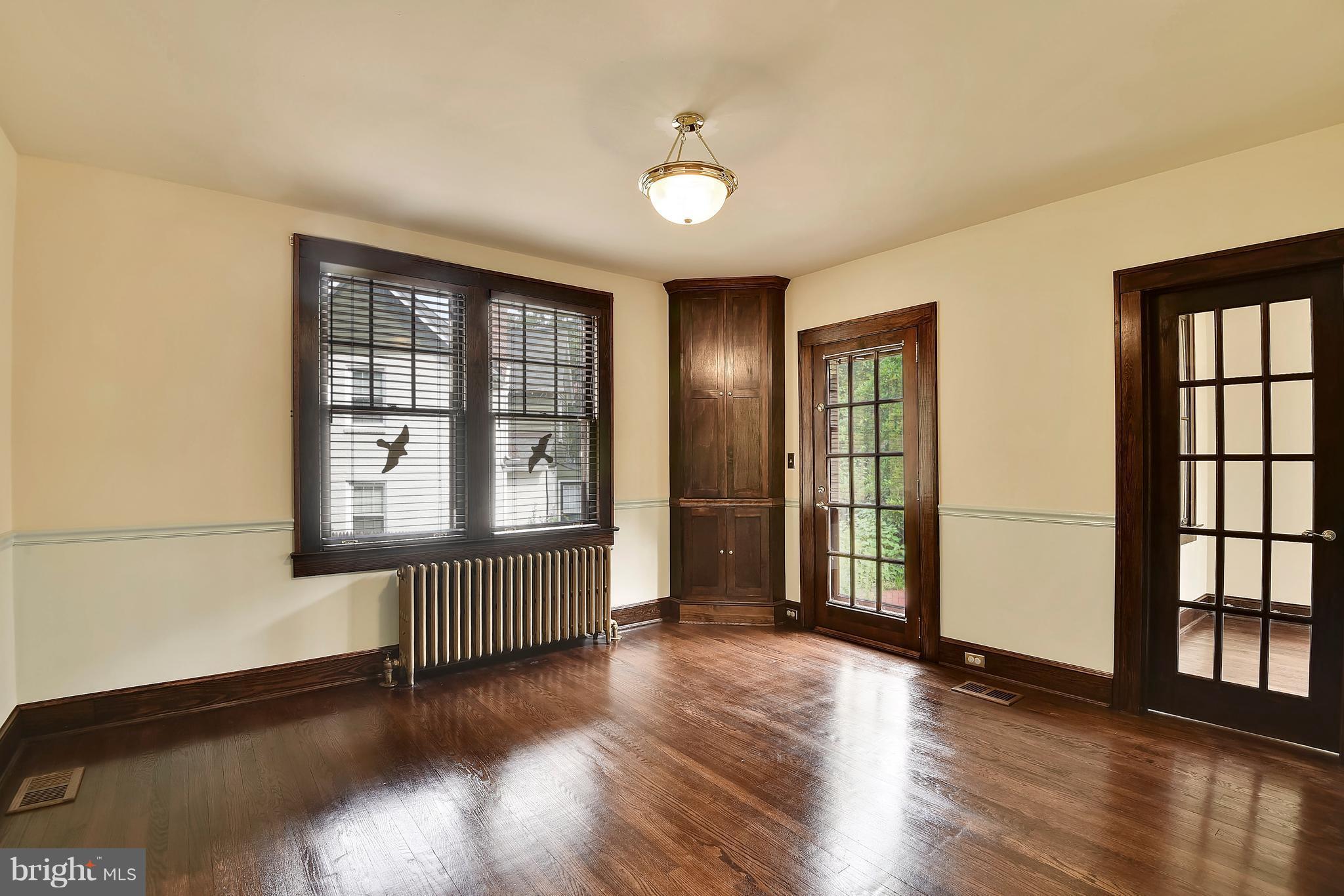 611 Pershing Drive Silver Spring, MD 20910 - Photo 17 of 29 Interior (General)