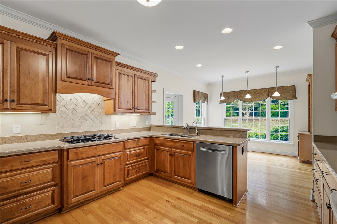 103 Caversham Lane Anderson, SC 29621 - Photo 17 of 44 Gallery Image 17
