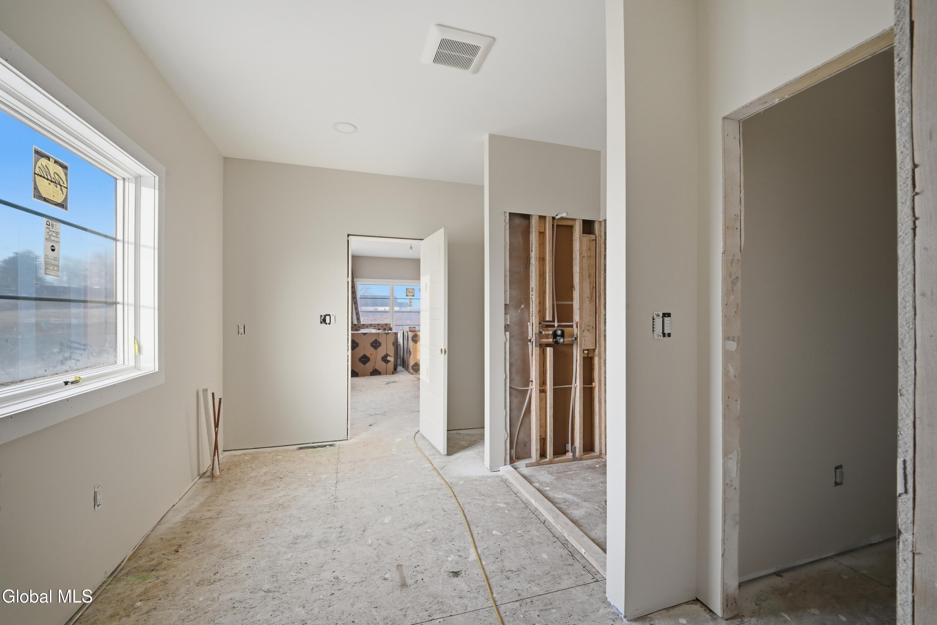 17 Schermerhorn Road Cohoes, NY 12047 - Photo 11 of 24 11