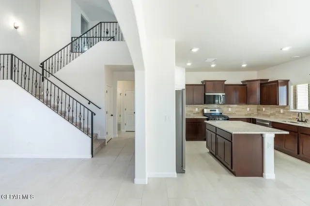 $398,950 | 7536 Enchanted Pt Drive, El Paso, TX 79911