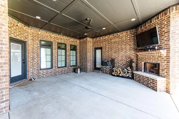 $850,000 | 16703 County Road 1940, Lubbock, TX 79424