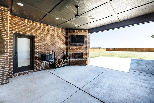 $850,000 | 16703 County Road 1940, Lubbock, TX 79424