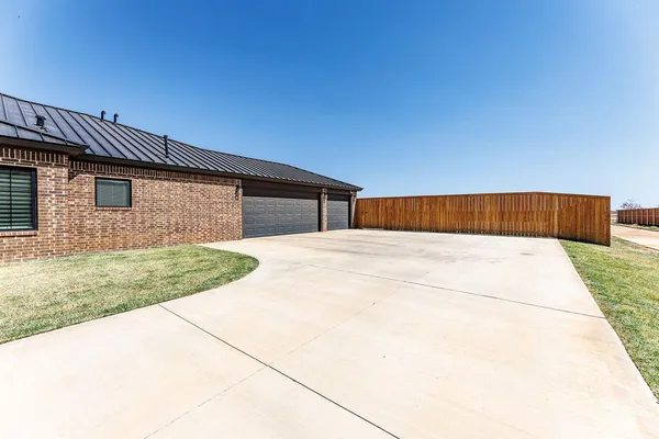 $850,000 | 16703 County Road 1940, Lubbock, TX 79424