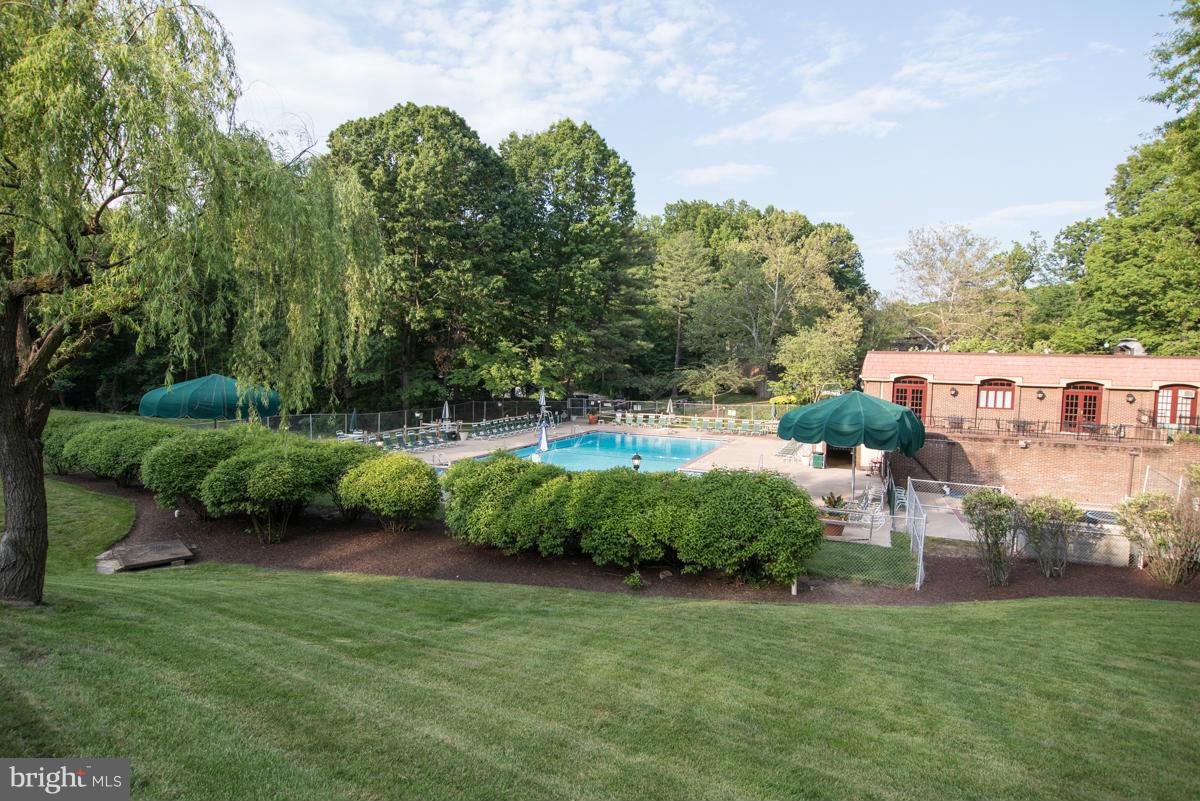 5907 Noblestown Road, Unit 72 Springfield, VA 22152 - Photo 17 of 20 Community Pool