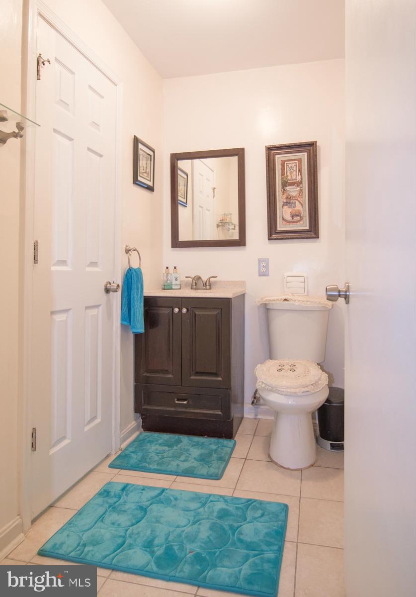 5907 Noblestown Road, Unit 72 Springfield, VA 22152 - Photo 10 of 20 Bath (Master)