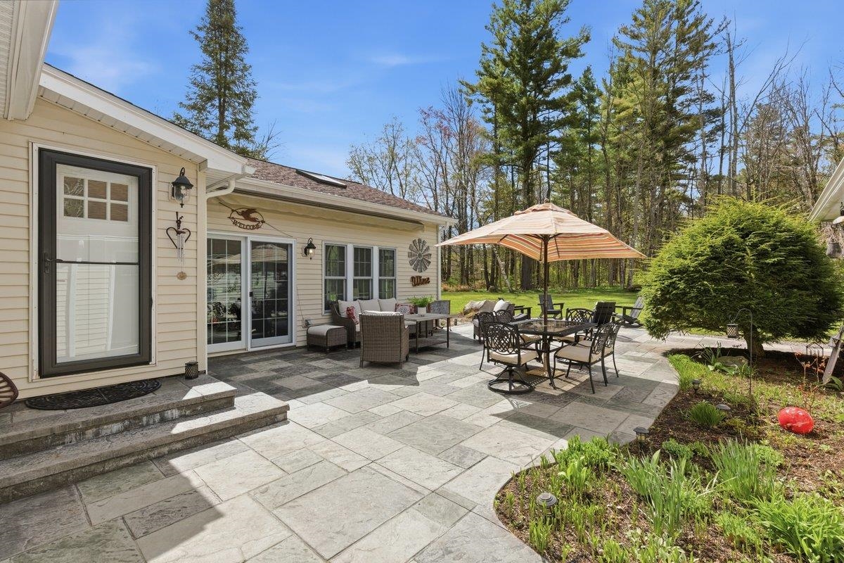 1138 Barber Pond Road Pownal, VT 05261 - Photo 26 of 40 Gallery Image 26