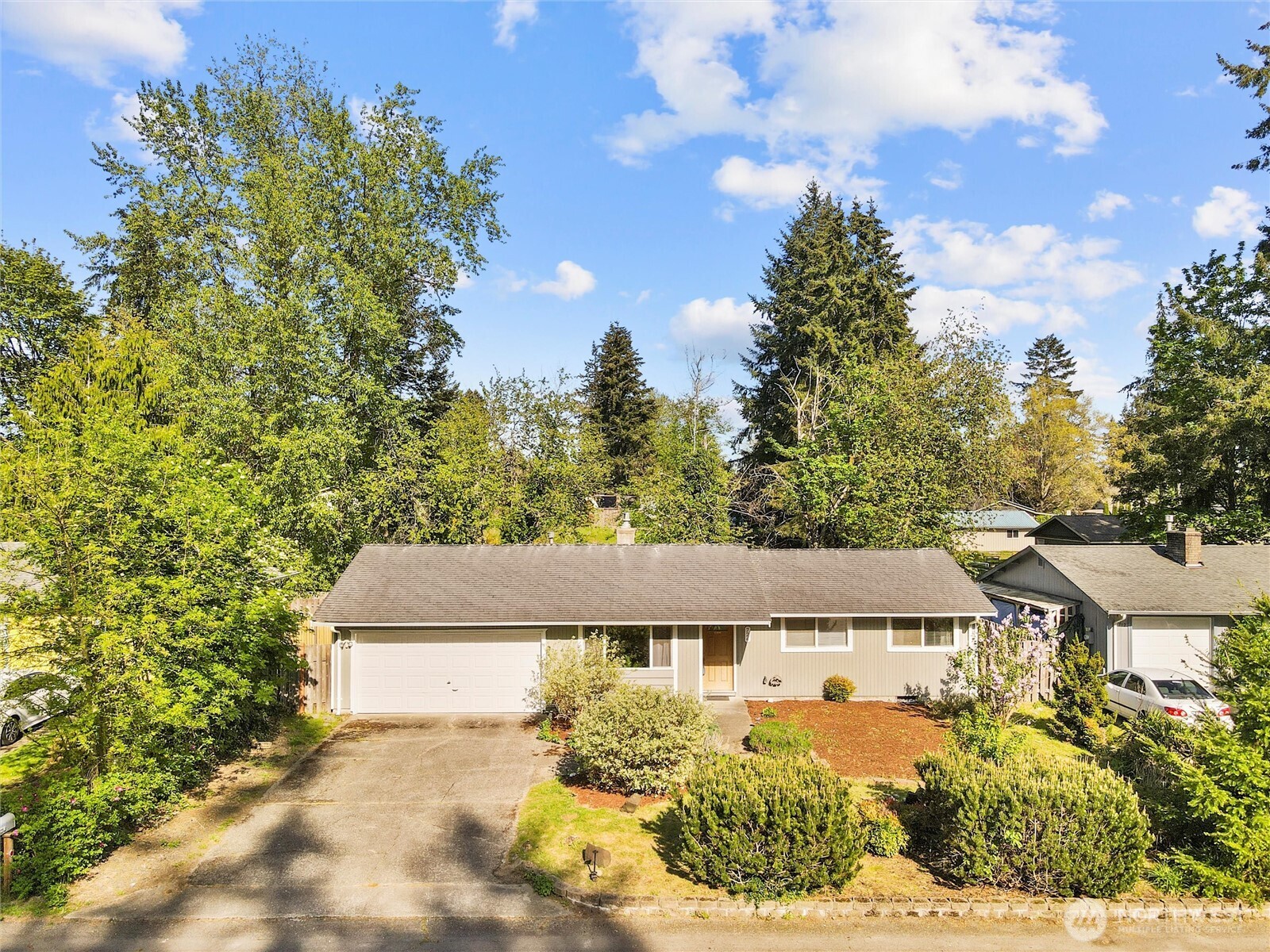 724 Dundee Road Northwest Olympia, WA 98502 - Photo 1 of 31 Gallery Image 1