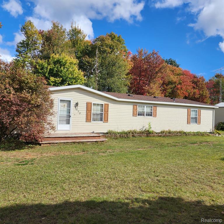 1850 North Lakeshore Road Harbor Beach, MI 48441 - Photo 1 of 16 Gallery Image 1