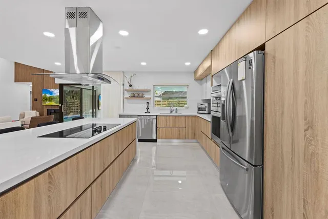 $850,000 | 136 Greens Road, Hollywood, FL 33021