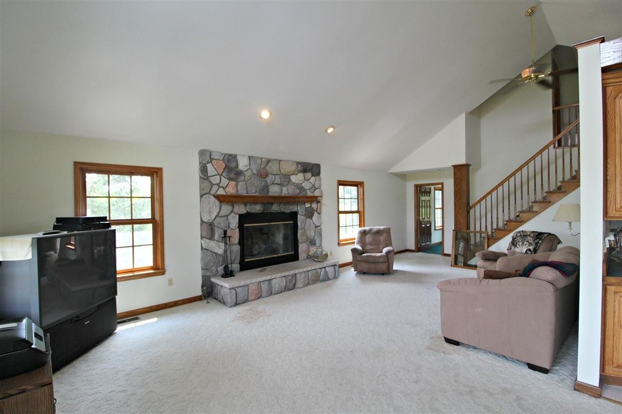 5325 North Webster Road Flushing, MI 48433 - Photo 3 of 30 21489456-2.JPG