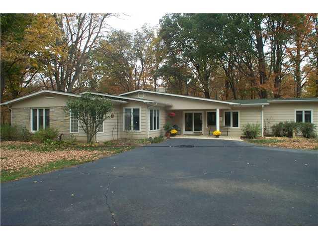 8225 Conarroe Road Indianapolis, IN 46278 - Photo 1 of 23 Gallery Image 1