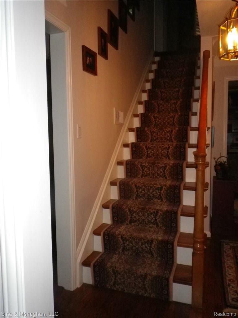 1571 Oxford Road Grosse Pointe, MI 48236 - Photo 18 of 29 IMGP0077.JPG