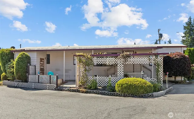 a view of a house with a patio