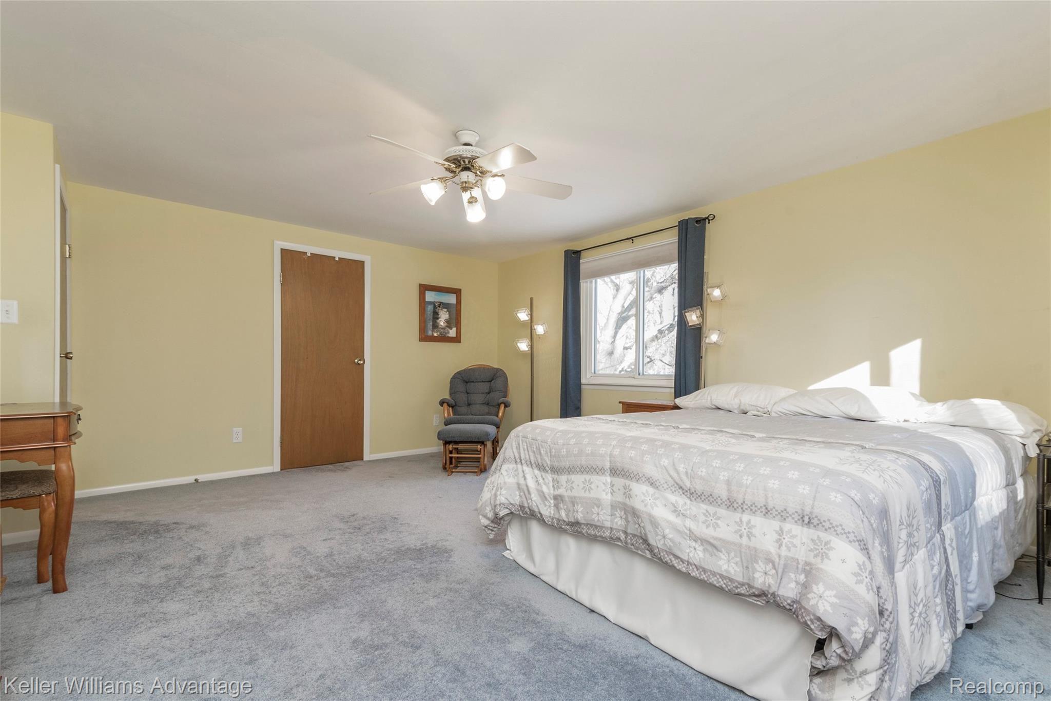 23049 Tuck Road Farmington, MI 48336 - Photo 14 of 21 Oversized master bedroom (18x14), with ample storage in full-width closet (14x4).