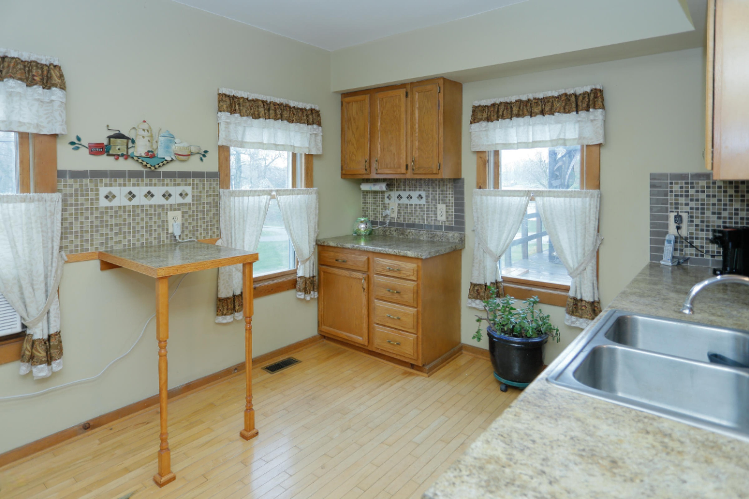 57958 Lucas Road Three Rivers, MI 49093 - Photo 8 of 32 57958 Lucas Rd-108
