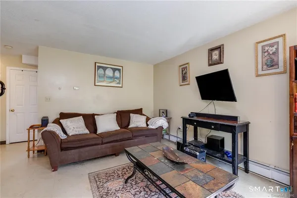 $249,900 | 188 Nilan Street, Hartford, CT 06106