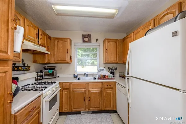 $249,900 | 188 Nilan Street, Hartford, CT 06106