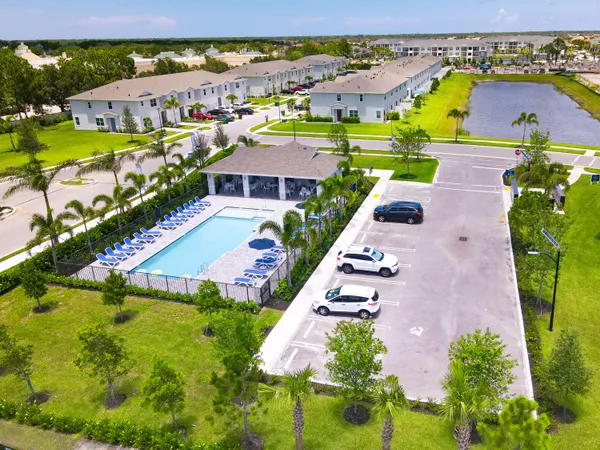 $2,700 | 630 Southeast Lk Fls Street, Port St. Lucie, FL 34984