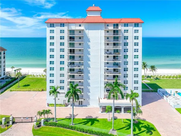 $9,000 | 10691 Gulf Shore Drive, Unit 1201, Naples, FL 34108
