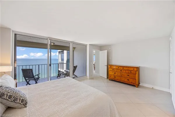 $9,000 | 10691 Gulf Shore Drive, Unit 1201, Naples, FL 34108