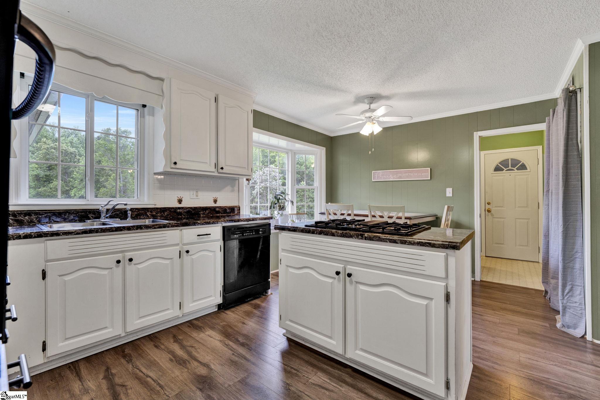 2310 State Rd S-30-101 Laurens, SC 29360 - Photo 6 of 31 Gallery Image 6