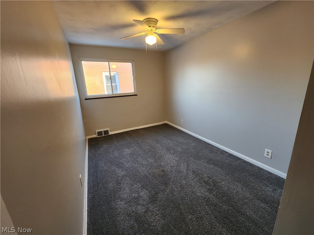 2452 Bromley Road Cleveland, OH 44118 - Photo 20 of 24
