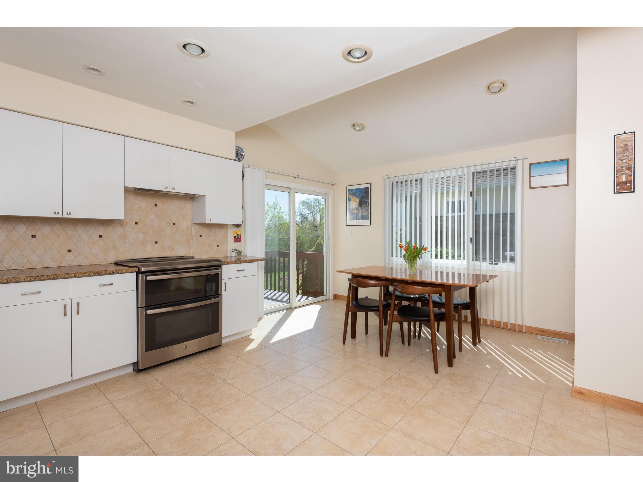 723 Cambridge Road Bala Cynwyd, PA 19004 - Photo 11 of 24 Gallery Image 11