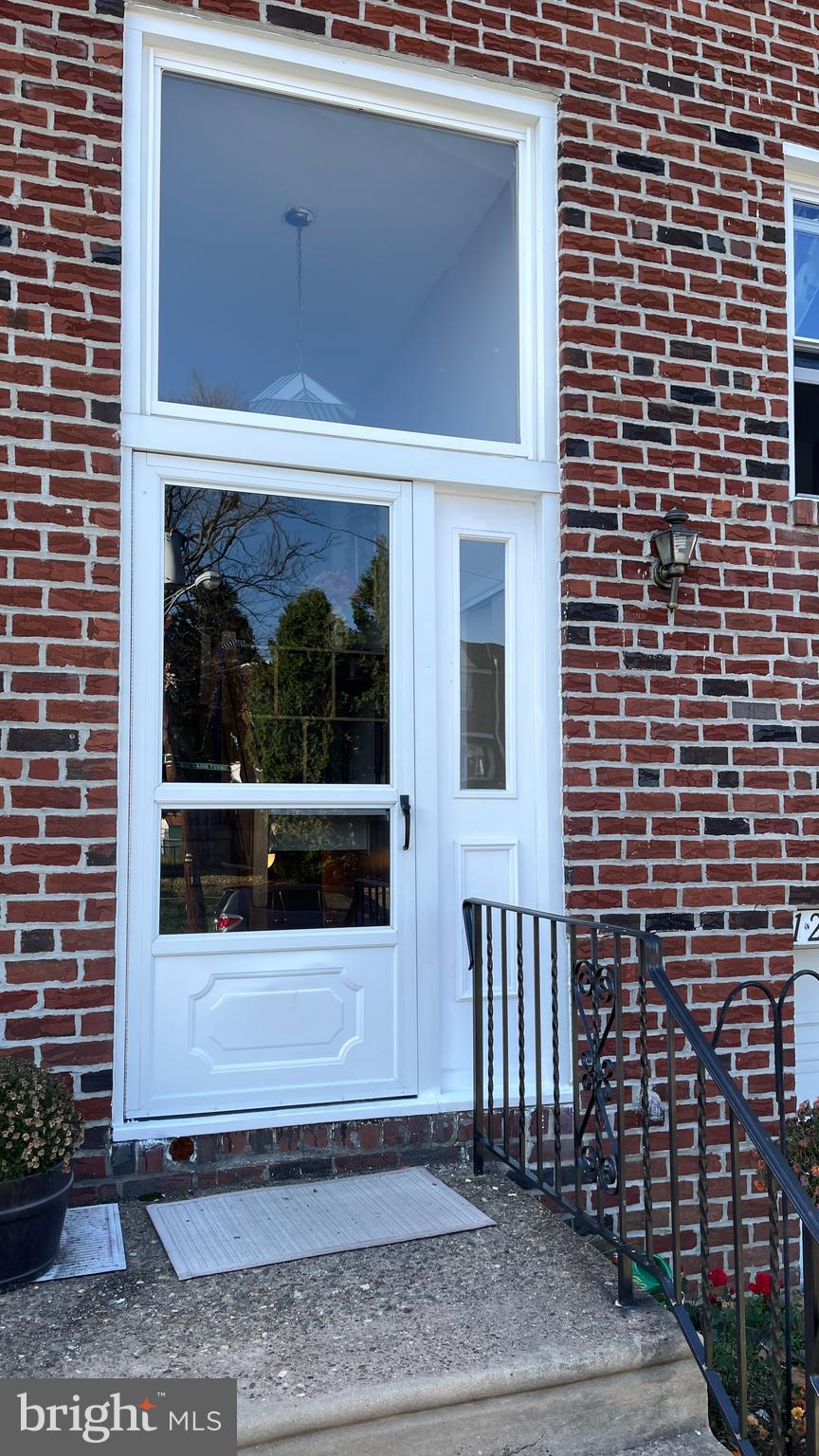 12114 Sweet Briar Road Philadelphia, PA 19154 - Photo 3 of 29 Gallery Image 3