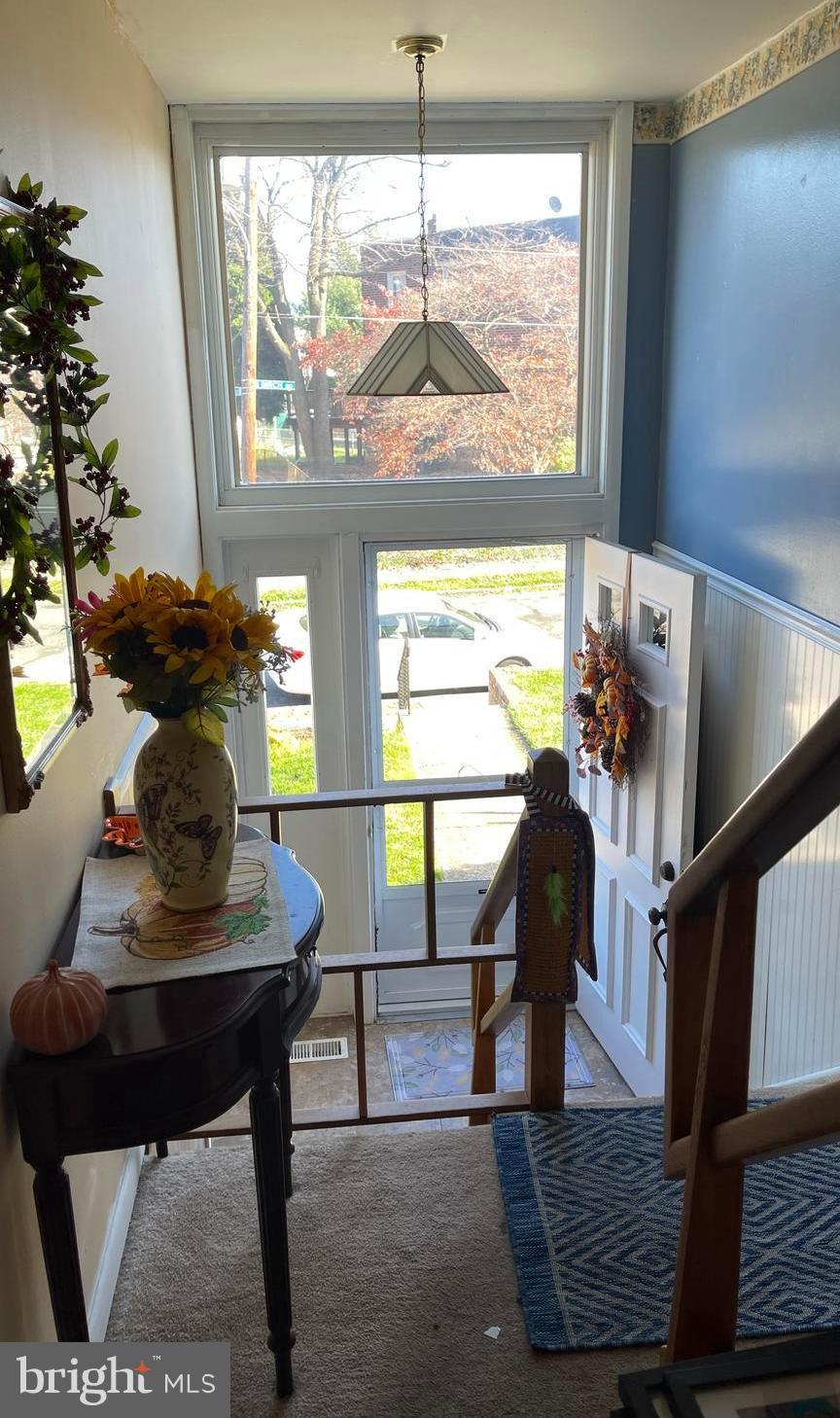 12114 Sweet Briar Road Philadelphia, PA 19154 - Photo 4 of 29 Gallery Image 4