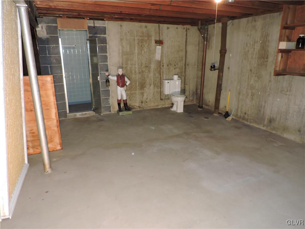 1110 Ridge Avenue Allentown, PA 18102 - Photo 22 of 27 BASEMENT 4