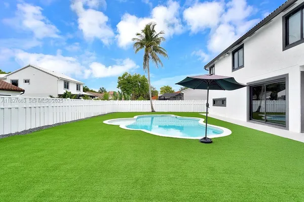 $1,590,000 | 10746 Charleston Place, Cooper City, FL 33026