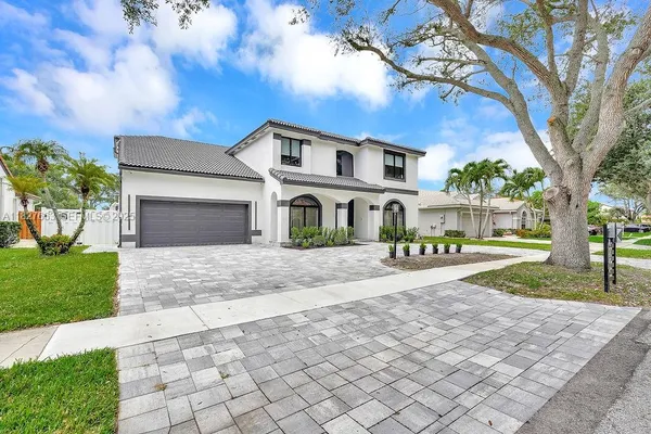 $1,590,000 | 10746 Charleston Place, Cooper City, FL 33026