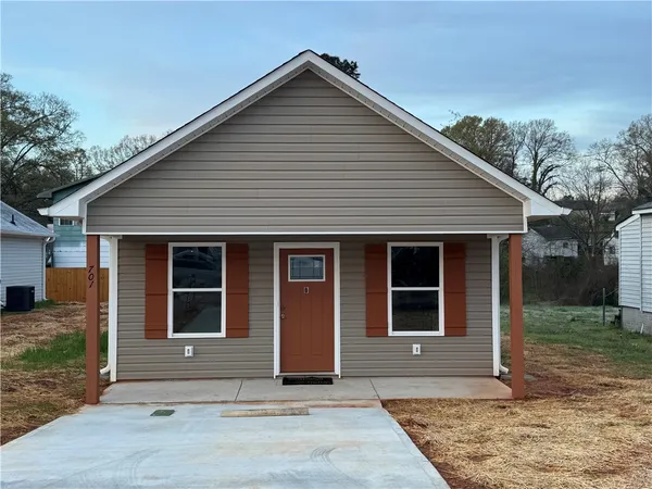 $195,000 | 701 Delia Street, Unit B, Anderson, SC 29624