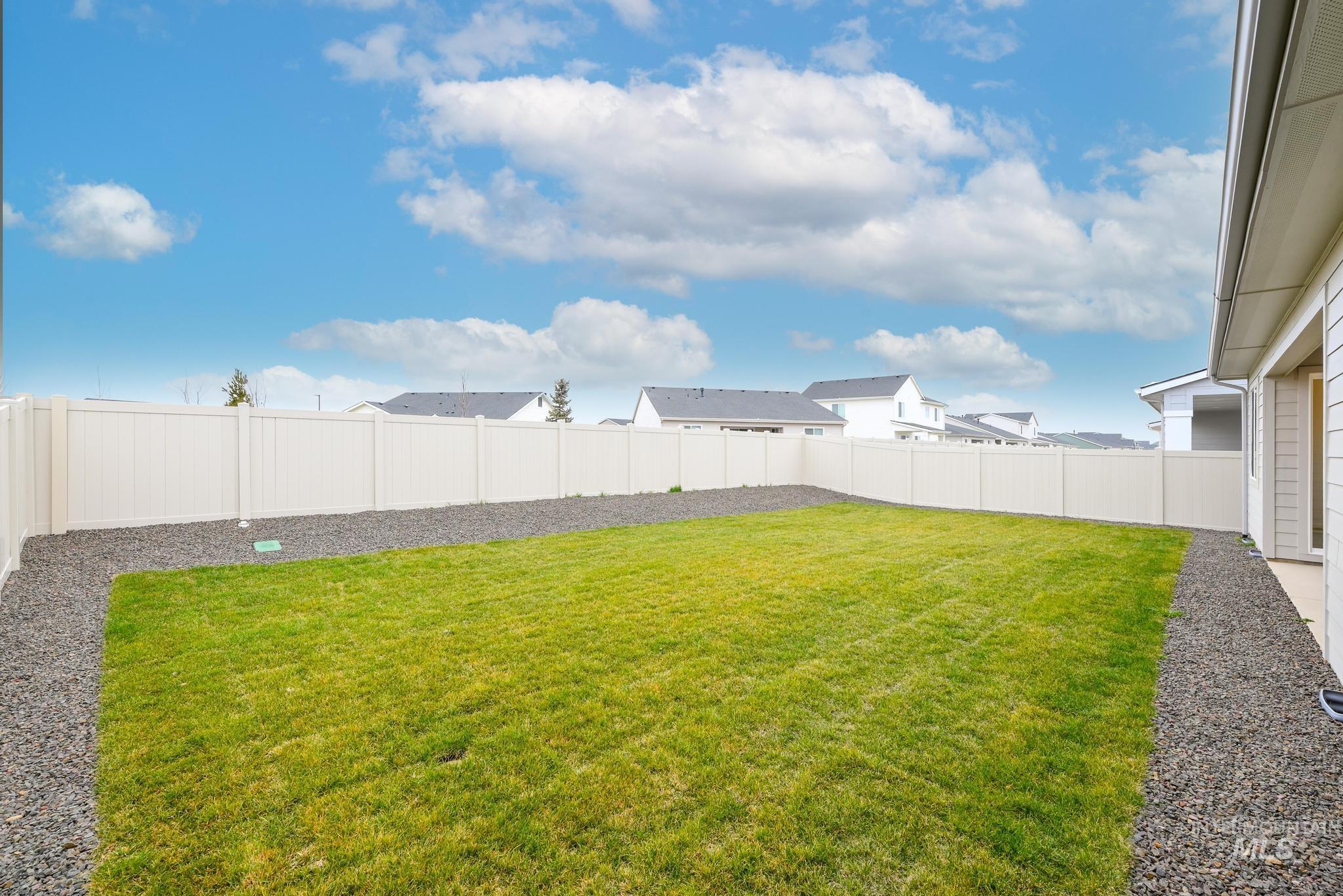 5923 West Snow Currant Street Meridian, ID 83646 - Photo 27 of 28 View of fenced backyard