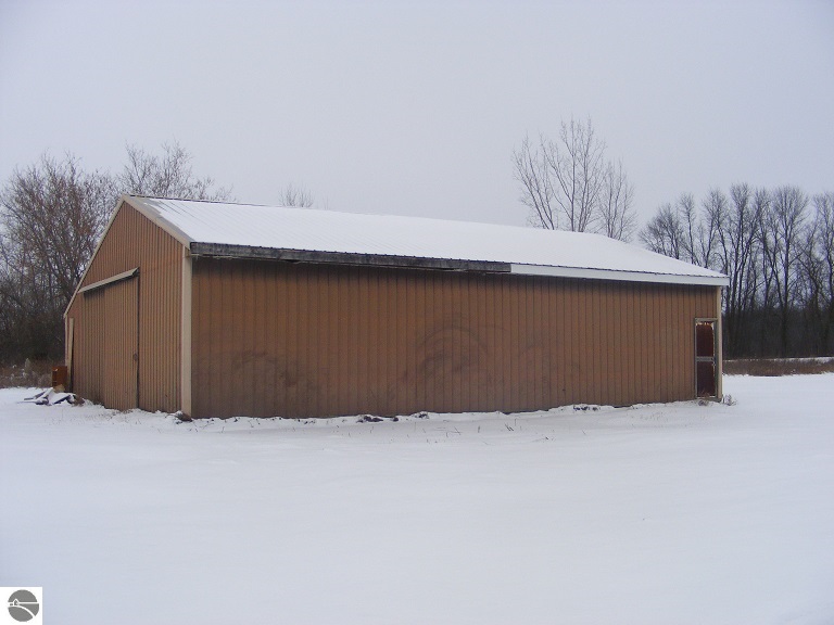 10790 East Boyer Road Carson City, MI 48811 - Photo 7 of 27 1777389-6.JPG