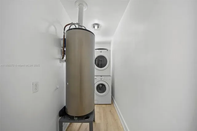 a close view of door lock