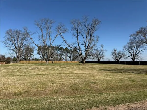 $50,000 | 220 Orchard Run, Natchitoches, LA 71457