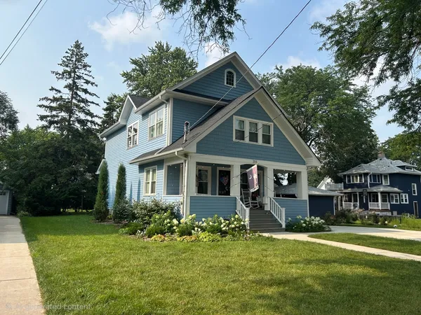 $899,900 | 314 East Jefferson Avenue, Wheaton, IL 60187