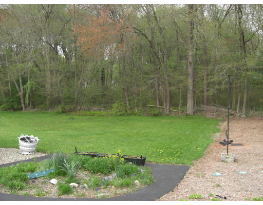 54 Beaver Road Reading, MA 01867 - Photo 2 of 2 Gallery Image 2