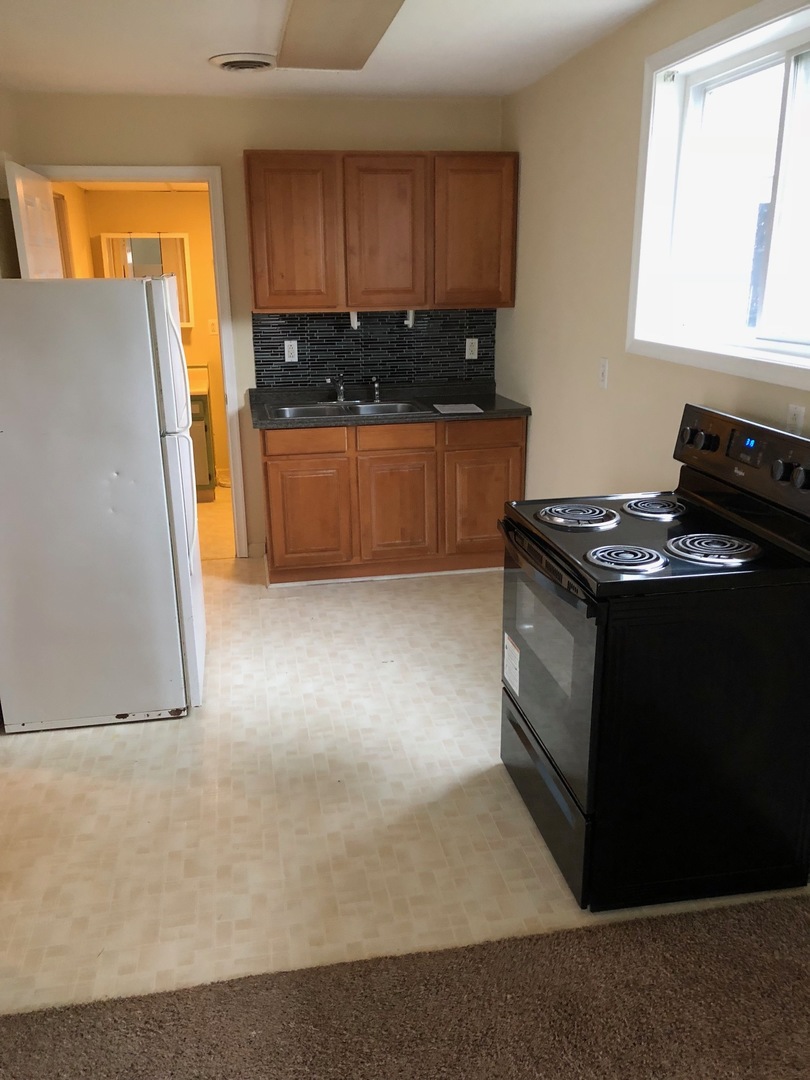 110 North Front Road, Unit F Danforth, IL 60930 - Photo 5 of 9