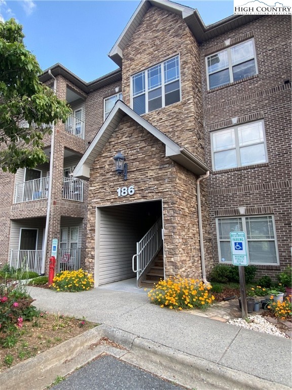 186 Cecil Miller Road, Unit 304 Boone, NC 28607 - Photo 1 of 21 Gallery Image 1