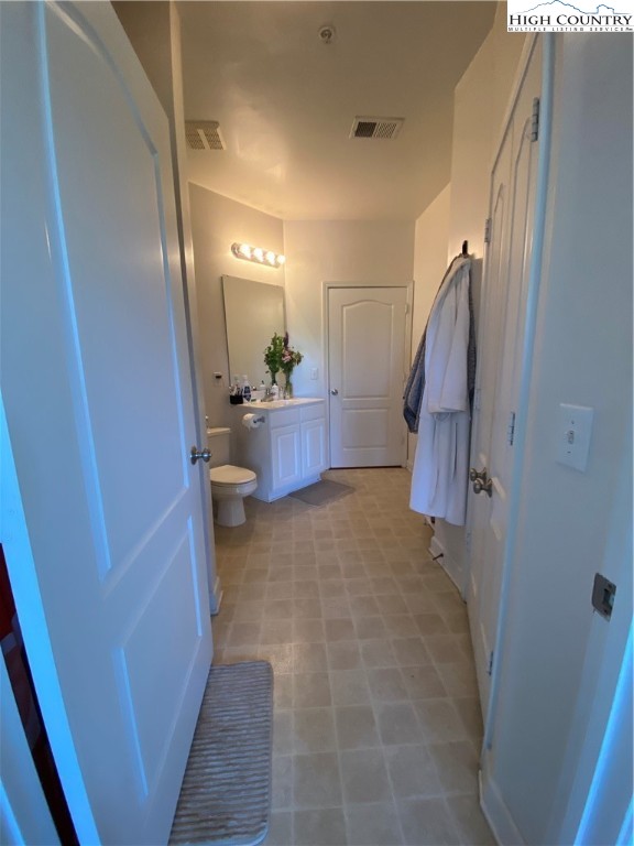 186 Cecil Miller Road, Unit 304 Boone, NC 28607 - Photo 11 of 21 Gallery Image 11