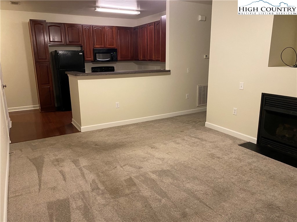 186 Cecil Miller Road, Unit 304 Boone, NC 28607 - Photo 17 of 21 Gallery Image 17