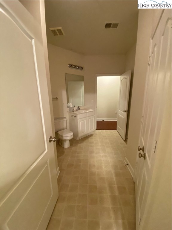 186 Cecil Miller Road, Unit 304 Boone, NC 28607 - Photo 19 of 21 Gallery Image 19