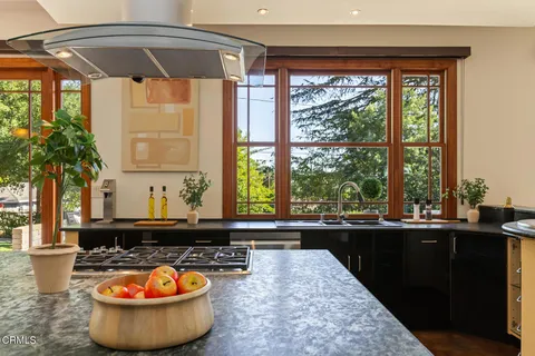 $2,595,000 | 2136 Sunnybank Drive, La Canada Flintridge, CA 91011