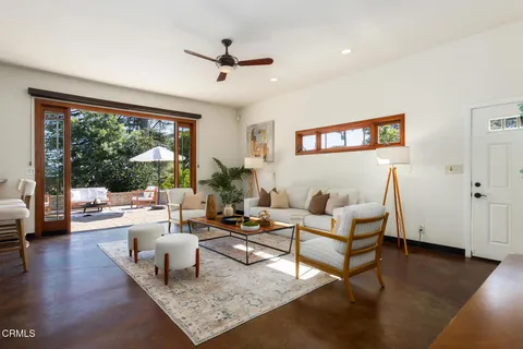 $2,595,000 | 2136 Sunnybank Drive, La Canada Flintridge, CA 91011