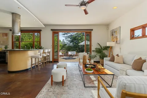 $2,595,000 | 2136 Sunnybank Drive, La Canada Flintridge, CA 91011