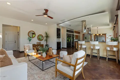 $2,595,000 | 2136 Sunnybank Drive, La Canada Flintridge, CA 91011
