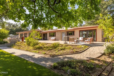 $2,595,000 | 2136 Sunnybank Drive, La Canada Flintridge, CA 91011